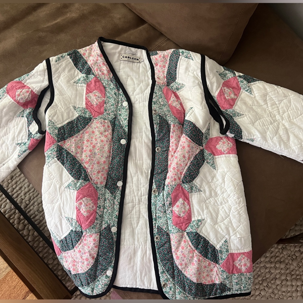 Never worn. Carleen quilt jacket size small